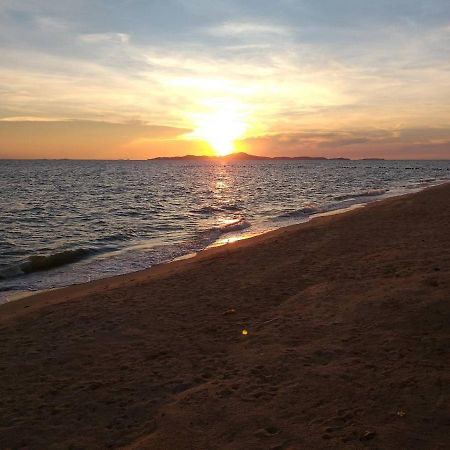 จอมเทียน มอร์นิ่งสตาร์ เกสท์เฮ้าส์ Hotel หาดจอมเทียน ภายนอก รูปภาพ